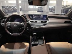 Lexus ES 300h Edition - фото 6