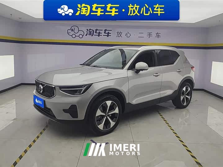 Volvo XC40 B4 four-wheel drive Zhiyuan Deluxe Edition - автомобиль из Китая
