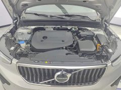Volvo XC40 B4 four-wheel drive Zhiyuan Deluxe Edition - фото 10