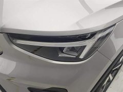 Volvo XC40 B4 four-wheel drive Zhiyuan Deluxe Edition - фото 5