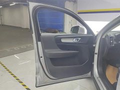 Volvo XC40 B4 four-wheel drive Zhiyuan Deluxe Edition - фото 7