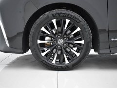 BMW 2.5L Edition - фото 5