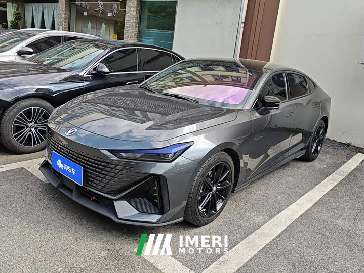 Changan UNI-V 1.5T Premium Version