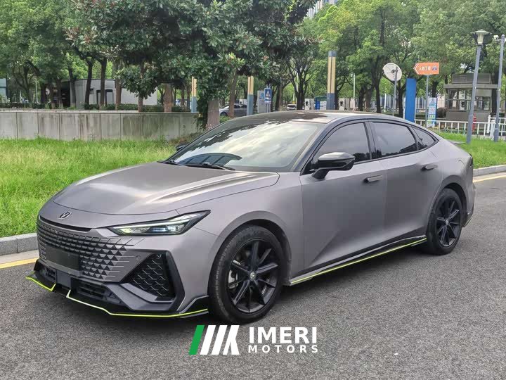 Changan UNI-V 2.0T Edition - автомобиль из Китая