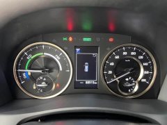 Lexus LM 300h Edition - фото 19