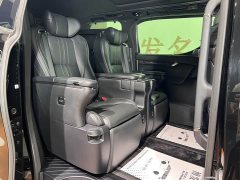 Lexus LM 300h Edition - фото 6