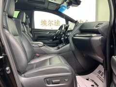 Lexus LM 300h Edition - фото 9