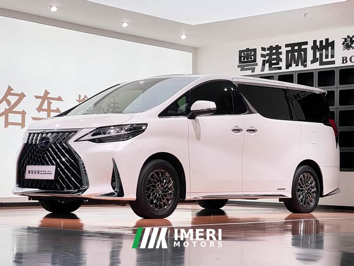 Lexus LM 300h Edition