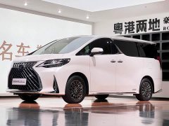 Lexus LM 300h Edition - фото 1