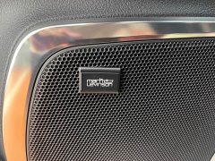 Lexus LM 300h Edition - фото 19