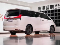 Lexus LM 300h Edition - фото 7