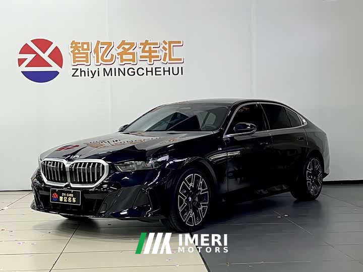 BMW 5 530Li Deluxe Version M - автомобиль из Китая