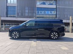 Volvo EM90 Ultra - фото 13