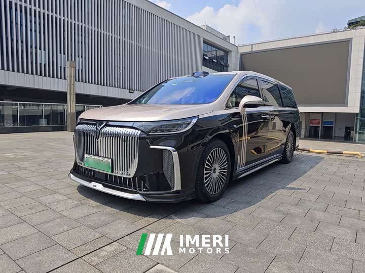 Voyah PHEV AWDFlagship Edition - автомобиль из Китая