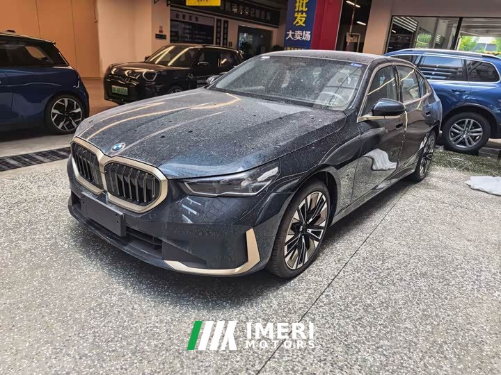 BMW 5 530Li Deluxe Version Luxury - автомобиль из Китая