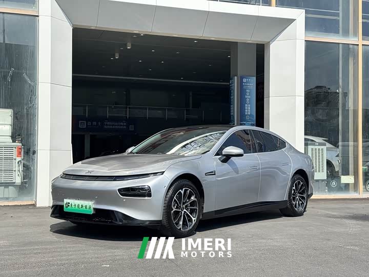 Xpeng P7 670N - автомобиль из Китая