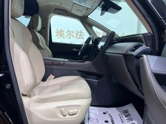 Mercedes-Benz 2.5L Edition - фото 10