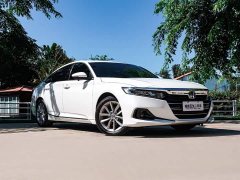 Honda Accord 2022 260TURBO Deluxe Edition - фото 3