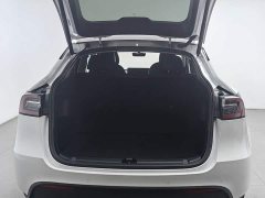 Tesla Model Y Long Range Edition - фото 16