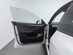 Tesla Model Y Long Range Edition - фото 8