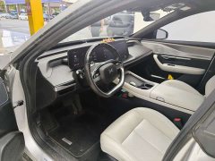Xpeng P7 P7i 610 Max Edition - фото 4