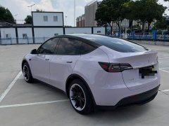 Tesla Model Y Edition - фото 7