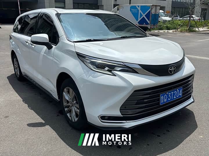 Tesla SIENNA 2.5LPHEV AWDPremium Edition - автомобиль из Китая