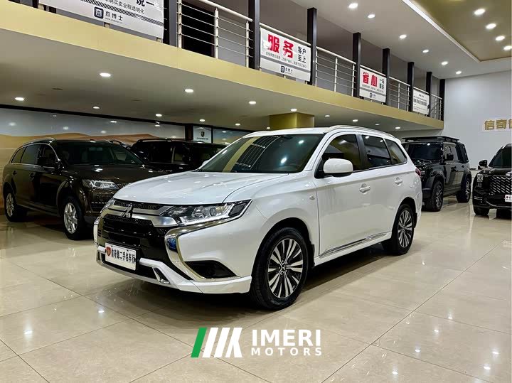 Mitsubishi Outlander 2.0L 2WD Entry-Level 5-Seater