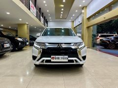 Mitsubishi Outlander 2.0L 2WD Entry-Level 5-Seater - фото 4