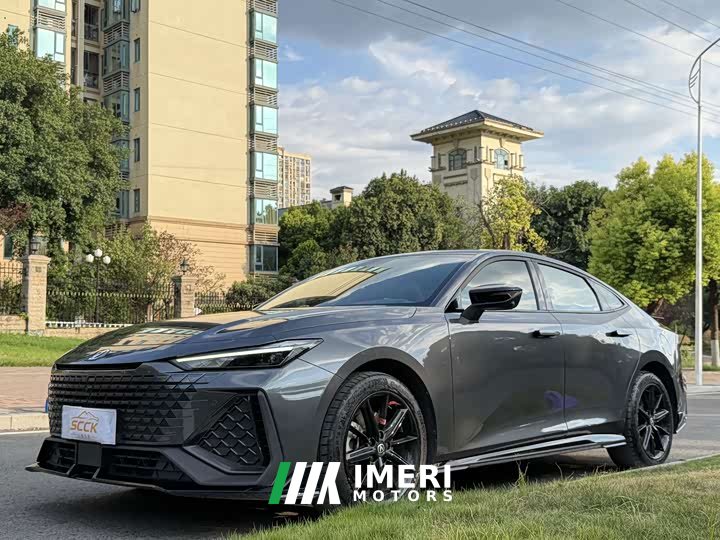 Changan UNI-V 2.0T Edition - автомобиль из Китая