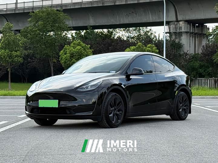 Tesla Model Y Edition - автомобиль из Китая