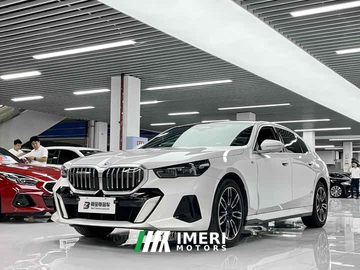 BMW 5 525Li M - автомобиль из Китая