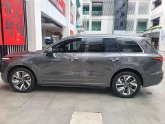 Li Auto ONE Extended-Range 6-Seater - фото 4