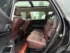 Lynk & Co Haoyue 1.8TD DCT black gold limited edition 7 seats - фото 13
