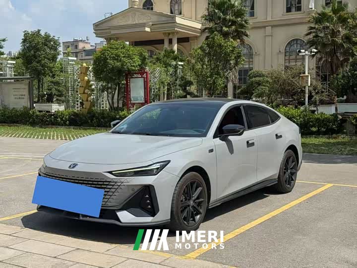 Changan UNI-V iDD 1.5T 113km Version