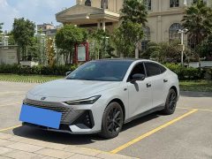 Changan UNI-V iDD 1.5T 113km Version - фото 1