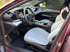 BYD DM-i 1.5L 121km Luxury Version - фото 9