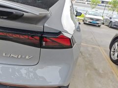 Changan UNI-V 1.5T Premium Version - фото 8