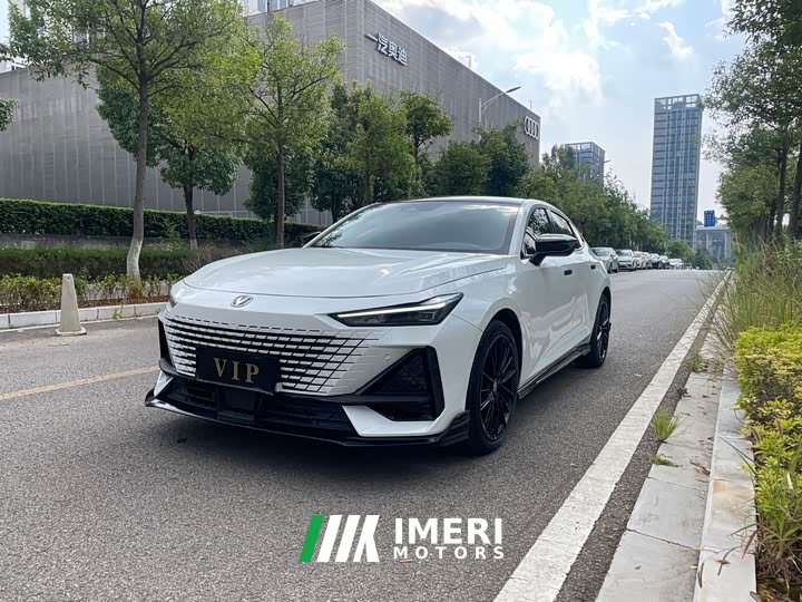 Changan UNI-V 1.5T Edition - автомобиль из Китая
