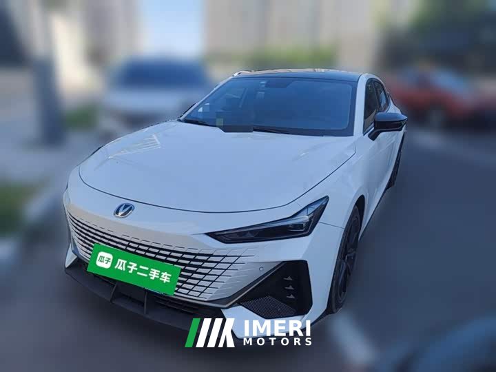 Changan UNI-V 1.5T Premium Version