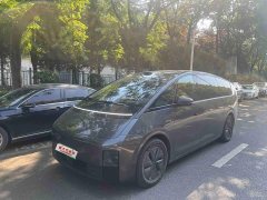Li Auto MEGA Home Edition - фото 1