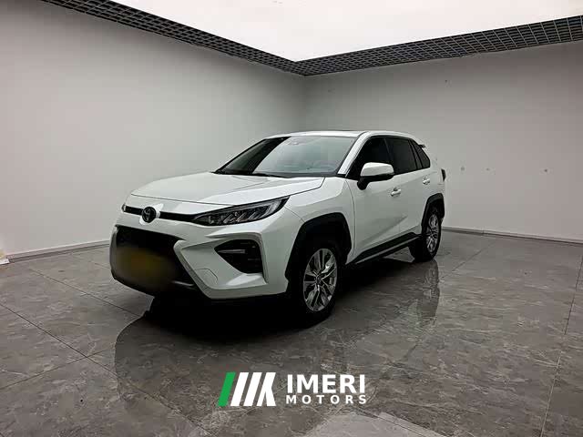 Nio 2.0L CVTAWDLuxury Edition