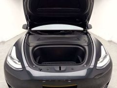 Tesla Model Y Edition - фото 15
