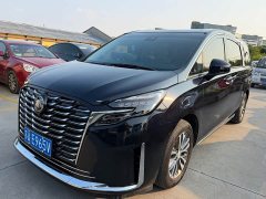 Buick GL8 ES Lu Zun Exclusive - фото 1