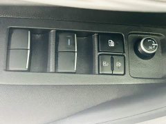 BMW 1.8L Luxury Edition - фото 18