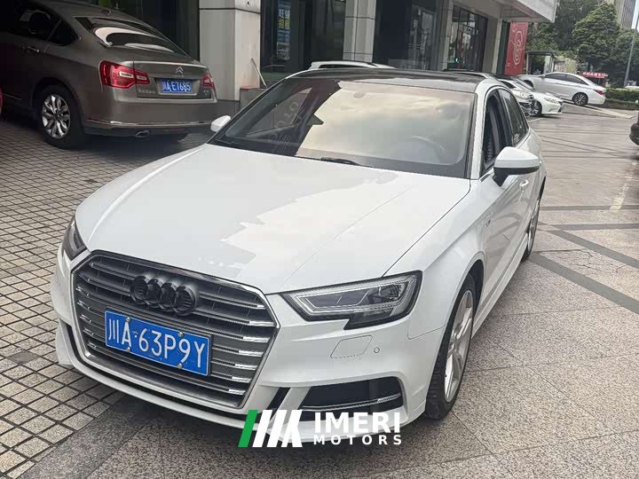 Audi A3 Limousine 35 TFSI Fashion Version V - автомобиль из Китая