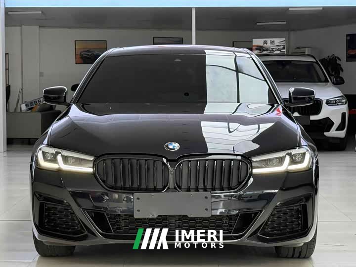 BMW 5 530Li Deluxe Version M - автомобиль из Китая