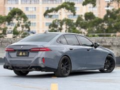BMW 5 Series 530Li M Sport Luxury Package - фото 13