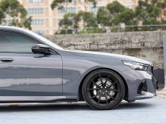 BMW 5 Series 530Li M Sport Luxury Package - фото 4
