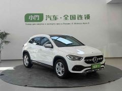Mercedes-Benz GLA 180 - фото 4